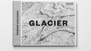 See the scars under the 'surreal' glacier | Icelandic photographer Ragnar Axelsson
